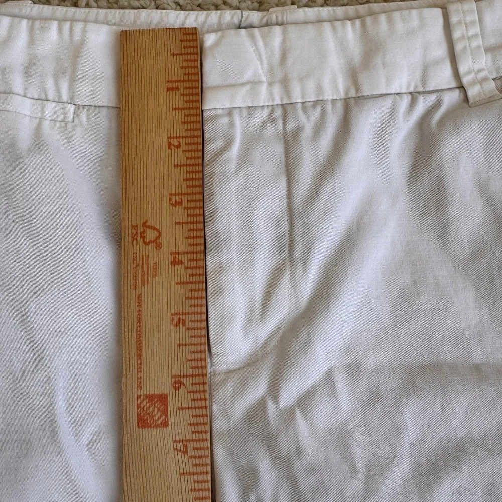 Vince Women's White Bermuda Shorts Size 2 Cotton Linen Stretch Casual Summer